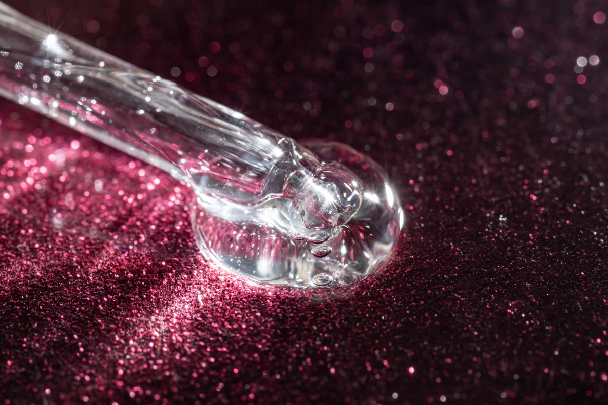 Kwas hialuronowy niesieciowany